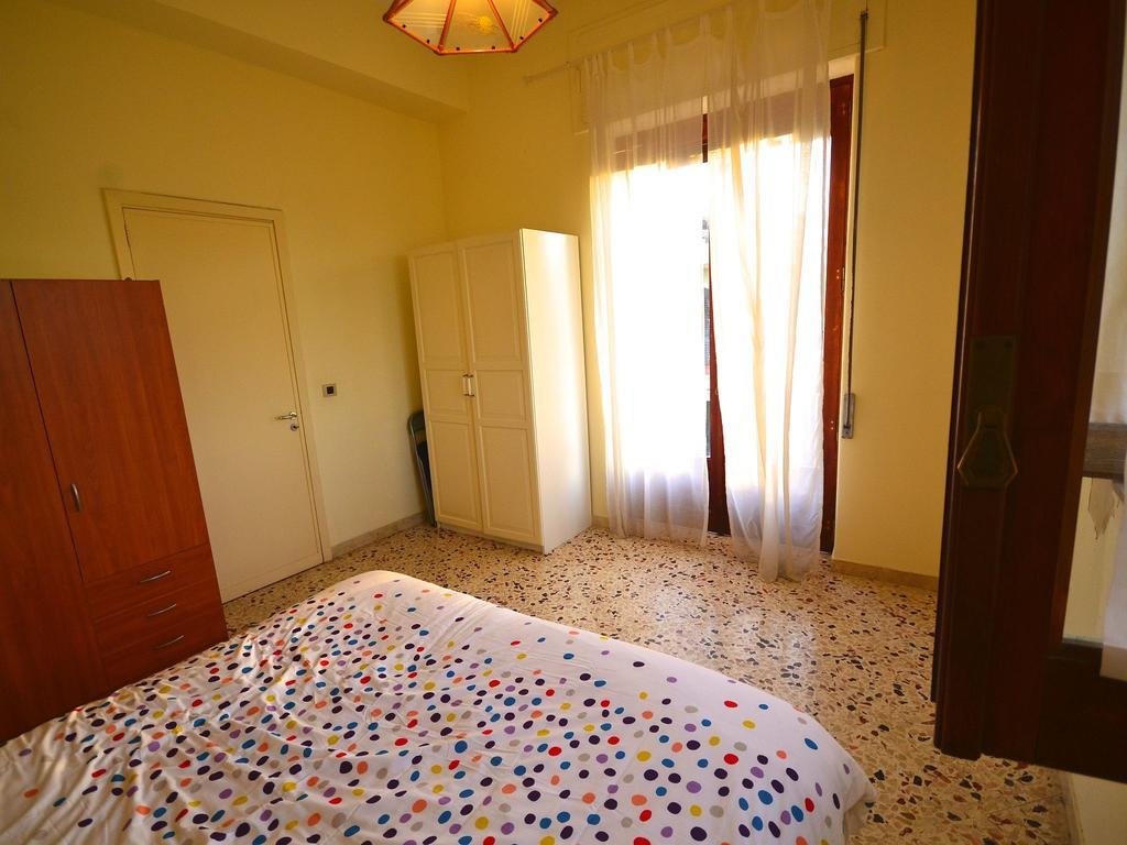 Cozy Holiday Home In Pozzillo With Terrace Acireale Eksteriør billede
