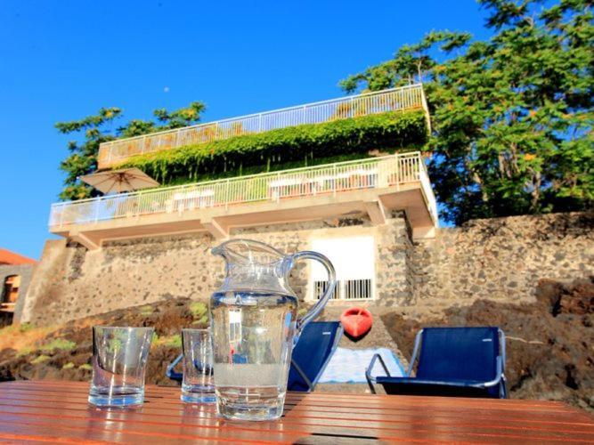 Cozy Holiday Home In Pozzillo With Terrace Acireale Eksteriør billede